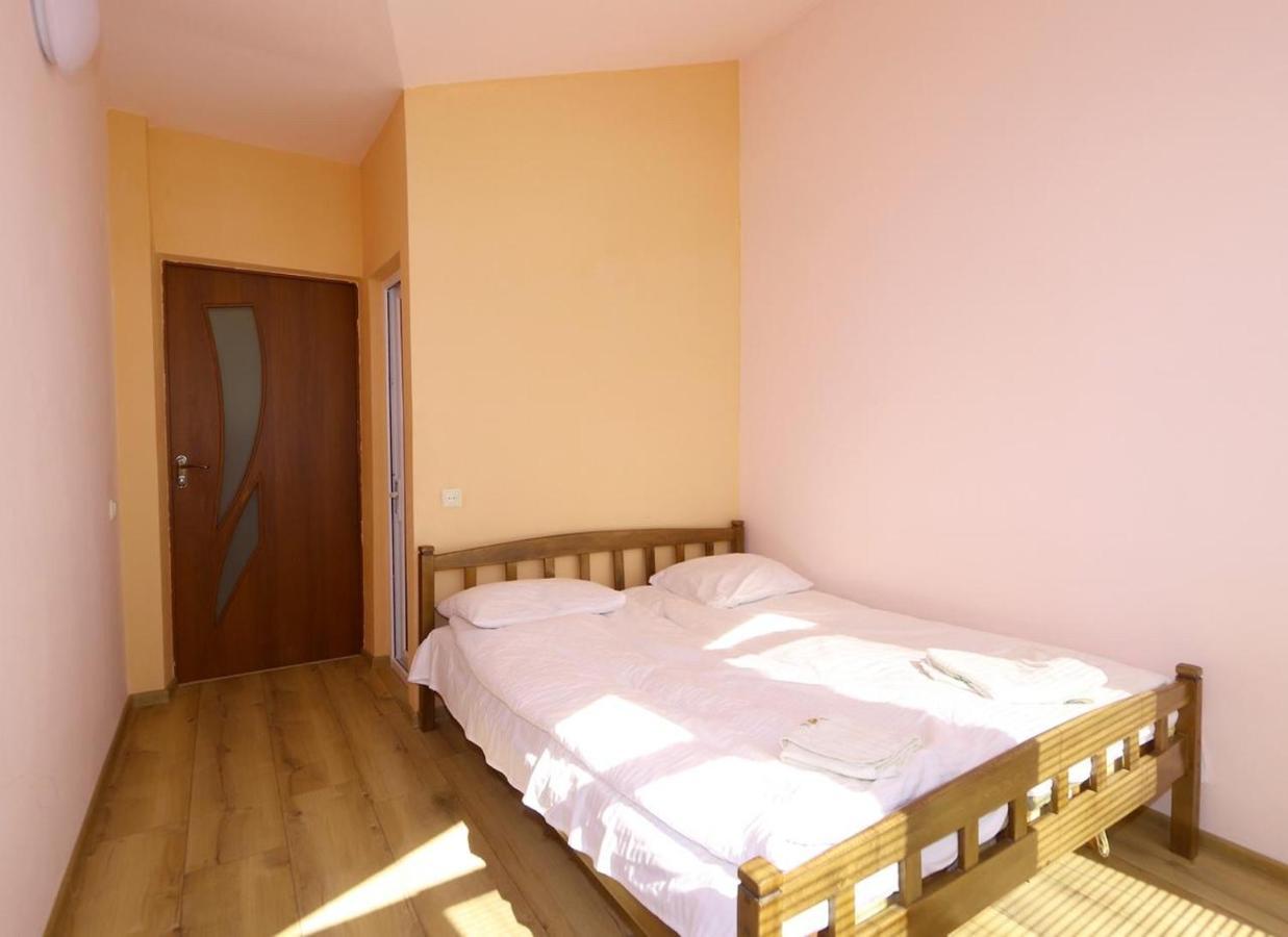 Commune Hotel Garni 外观 照片